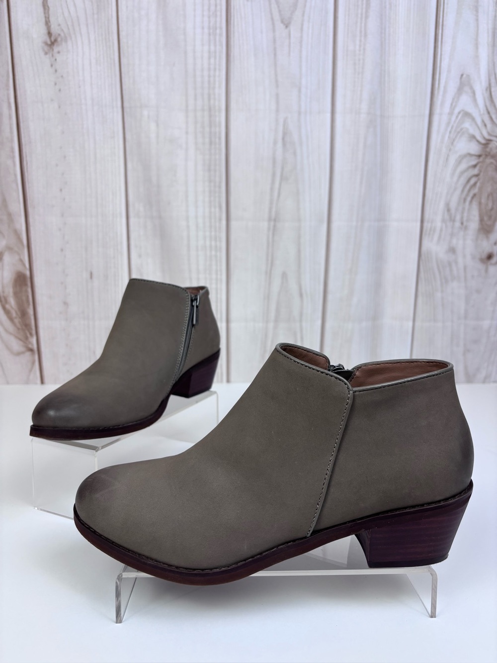 Aetrex Laurel Leather Ankle Booties Low Heel Minimalist Comfy Boots Taupe Sz 8.5